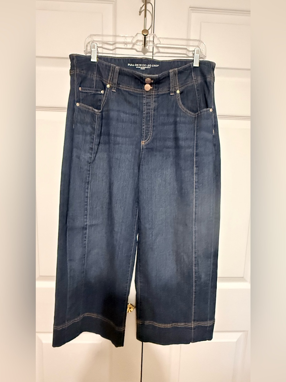 Chico's Dark Blue Pull-On Wide Leg Crop Jeans - Picture 2 of 3